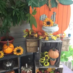 Fall Decorating With Carolyn