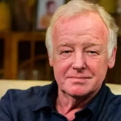 Les Dennis